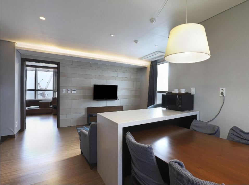 Haeundae Wide Ocean View & Residence Pusan Zewnętrze zdjęcie